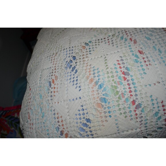 Vintage Crochet Bed Cover Twin Filet Border Cottagecore Shabby Chic Timeless - Picture 4 of 7